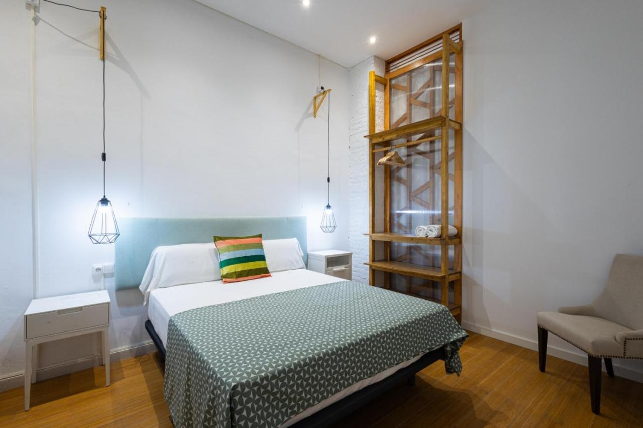 Florit Flats - The Vella Apartment Valencia Exterior foto